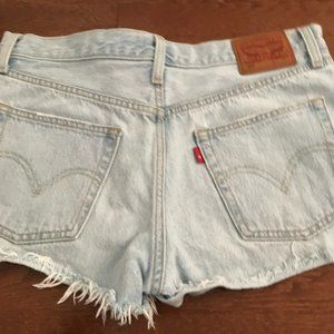 Levi 501 jean shorts size 30